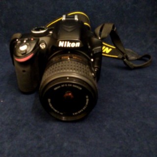 NIKON D3200