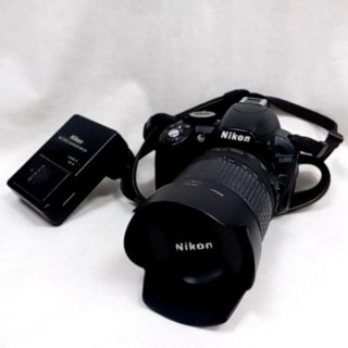 NIKON D3100