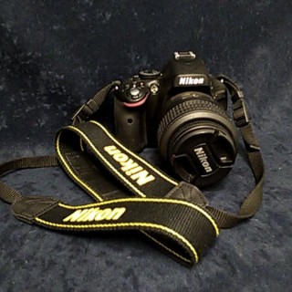 NIKON D5100