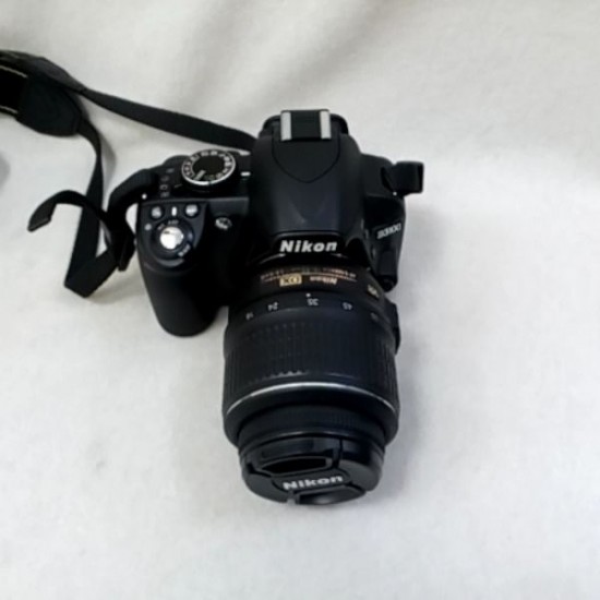 NIKON D3100