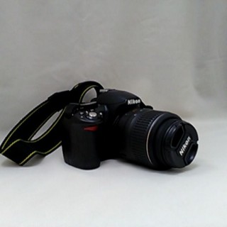 NIKON D3100