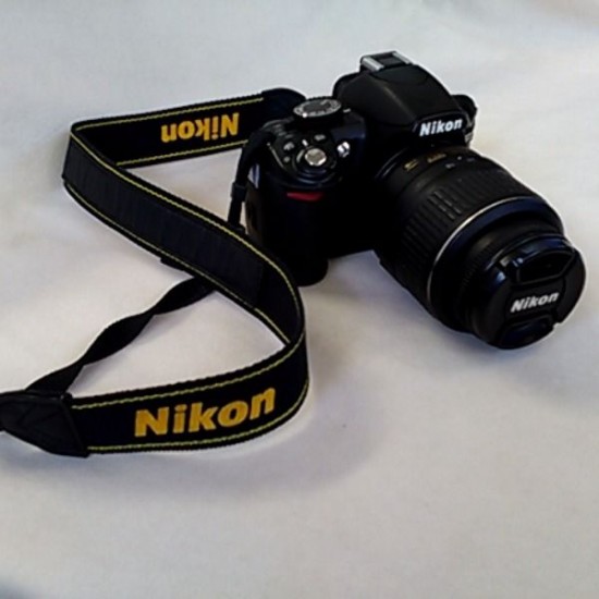 NIKON D3100