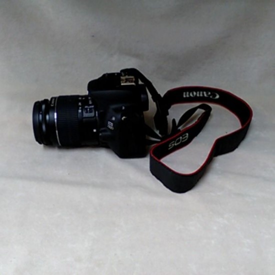 CANON EOS 200D