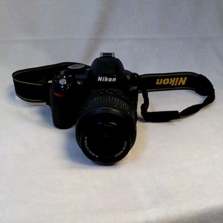 NIKON D3100