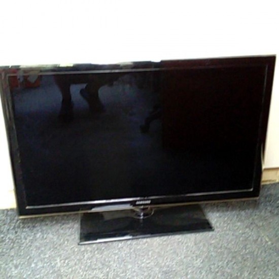 SAMSUNG UE37D5000