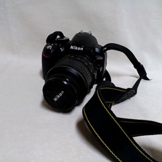 NIKON D3100